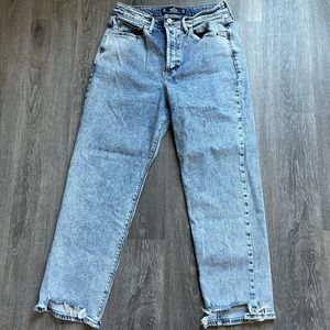 Hollister 11R ultra high rise vintage straight jean
